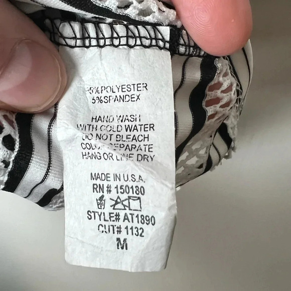 Amante Stripped Black and White stripped top size medium - Picture 4 of 4